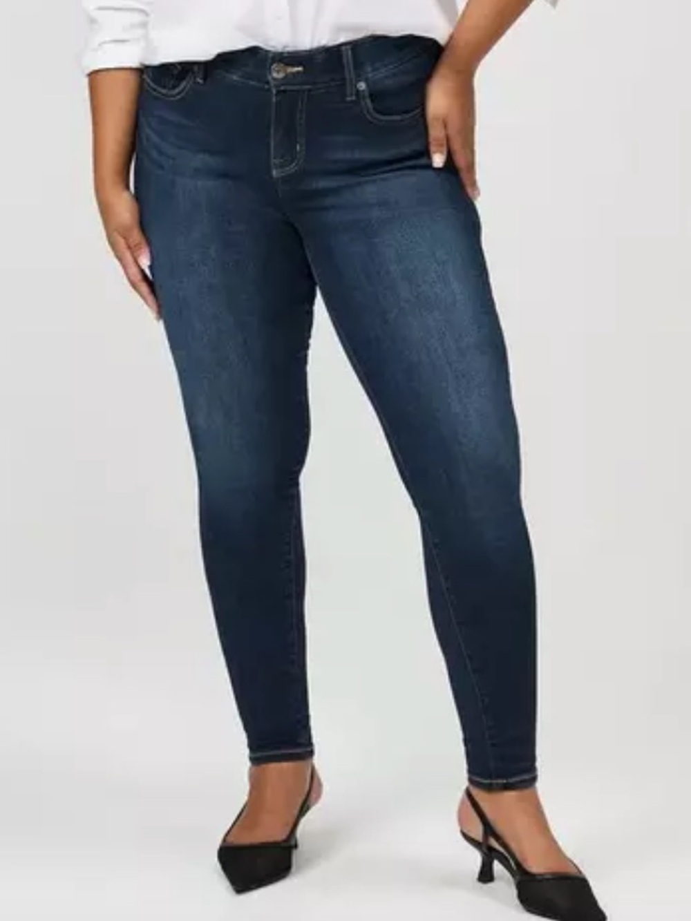 NEW Torrid Bombshell skinny jeans